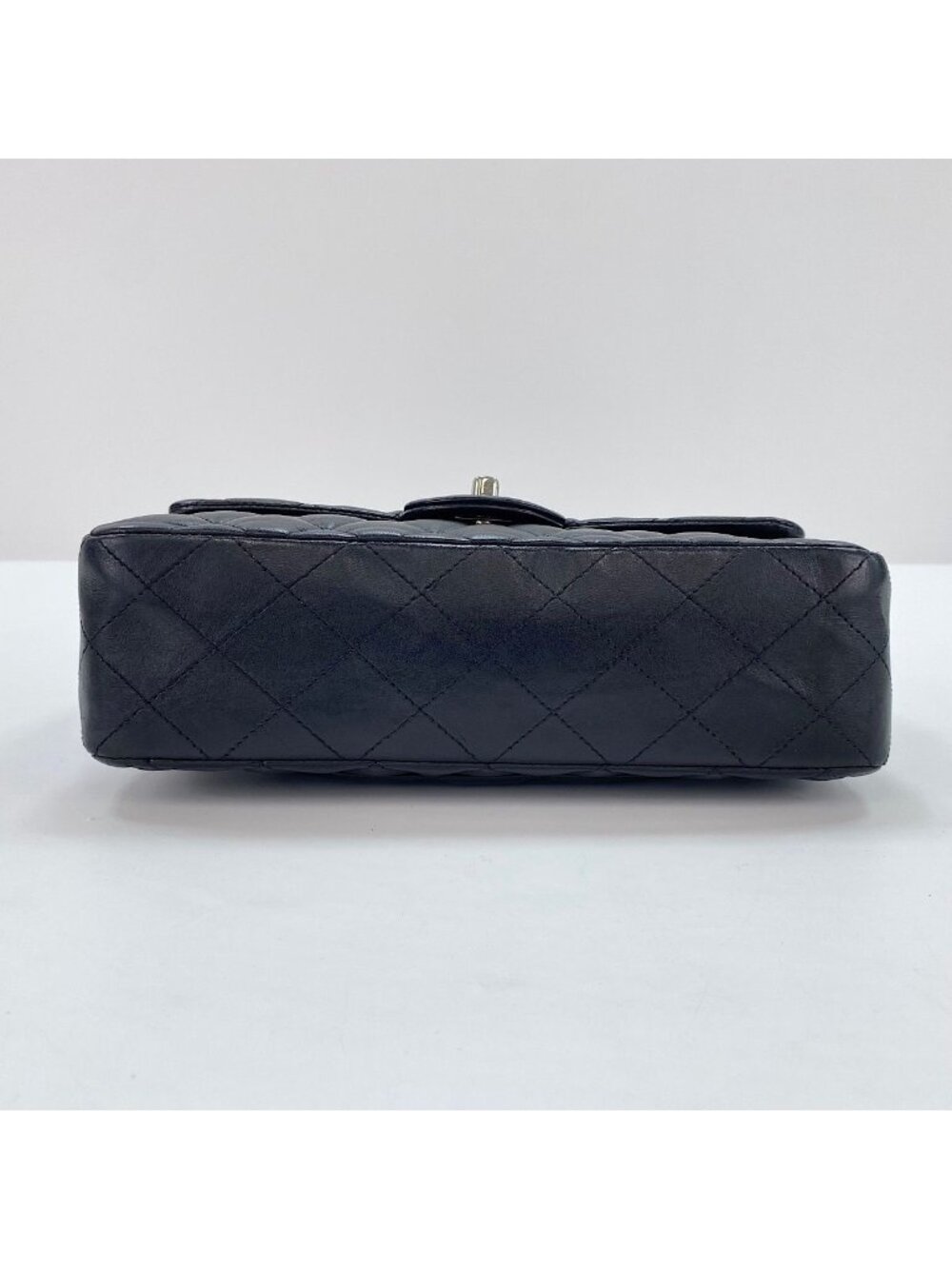 Chanel Shoulder Bag Quilted 23 - Picture 7 of 10